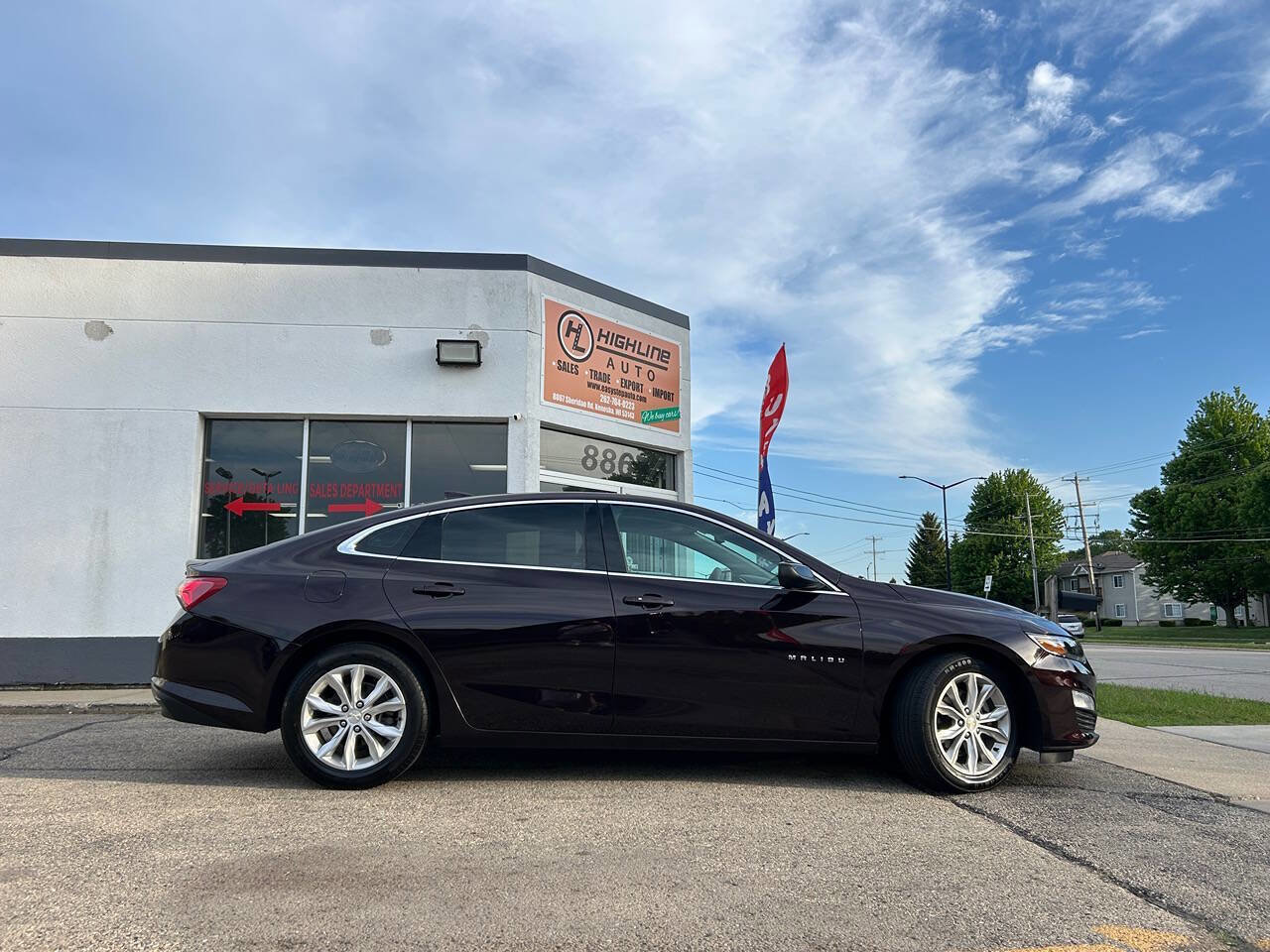 Used 2020 Chevrolet Malibu LT FWD image 3