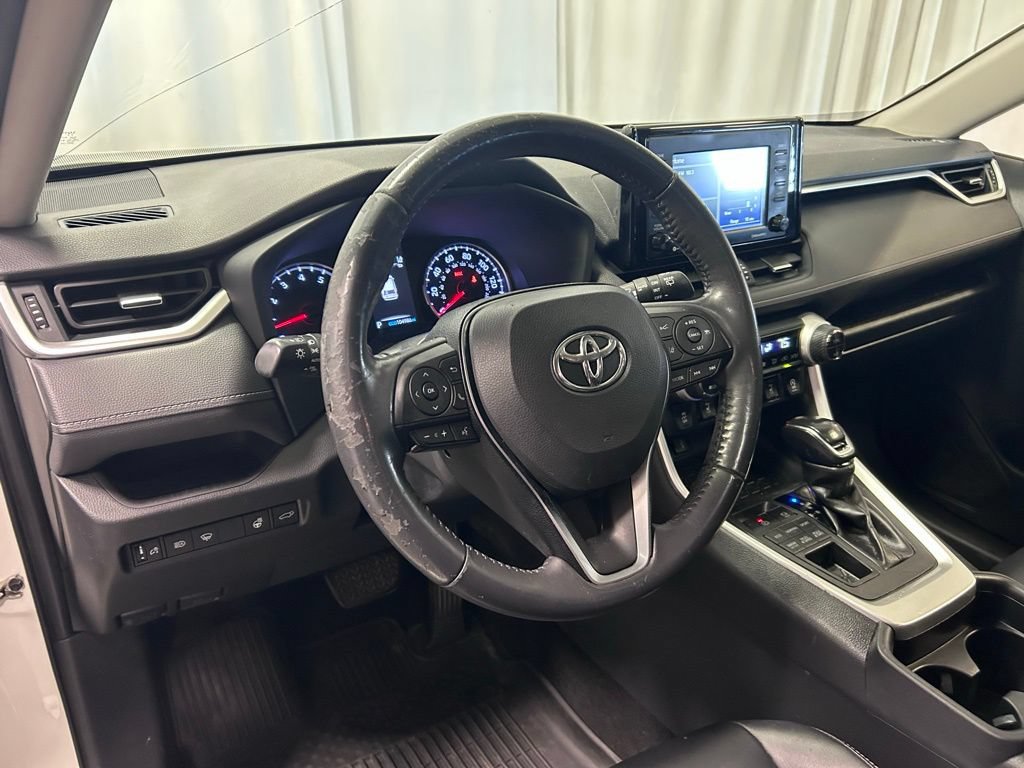 Used 2020 Toyota RAV4 XLE Premium AWD/4WD image 2