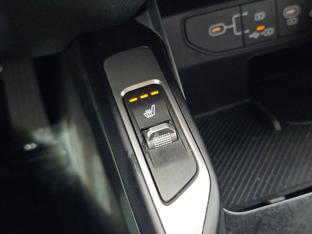 Used 2024 Kia Sorento S w/ Panoramic Sunroof Package image 19