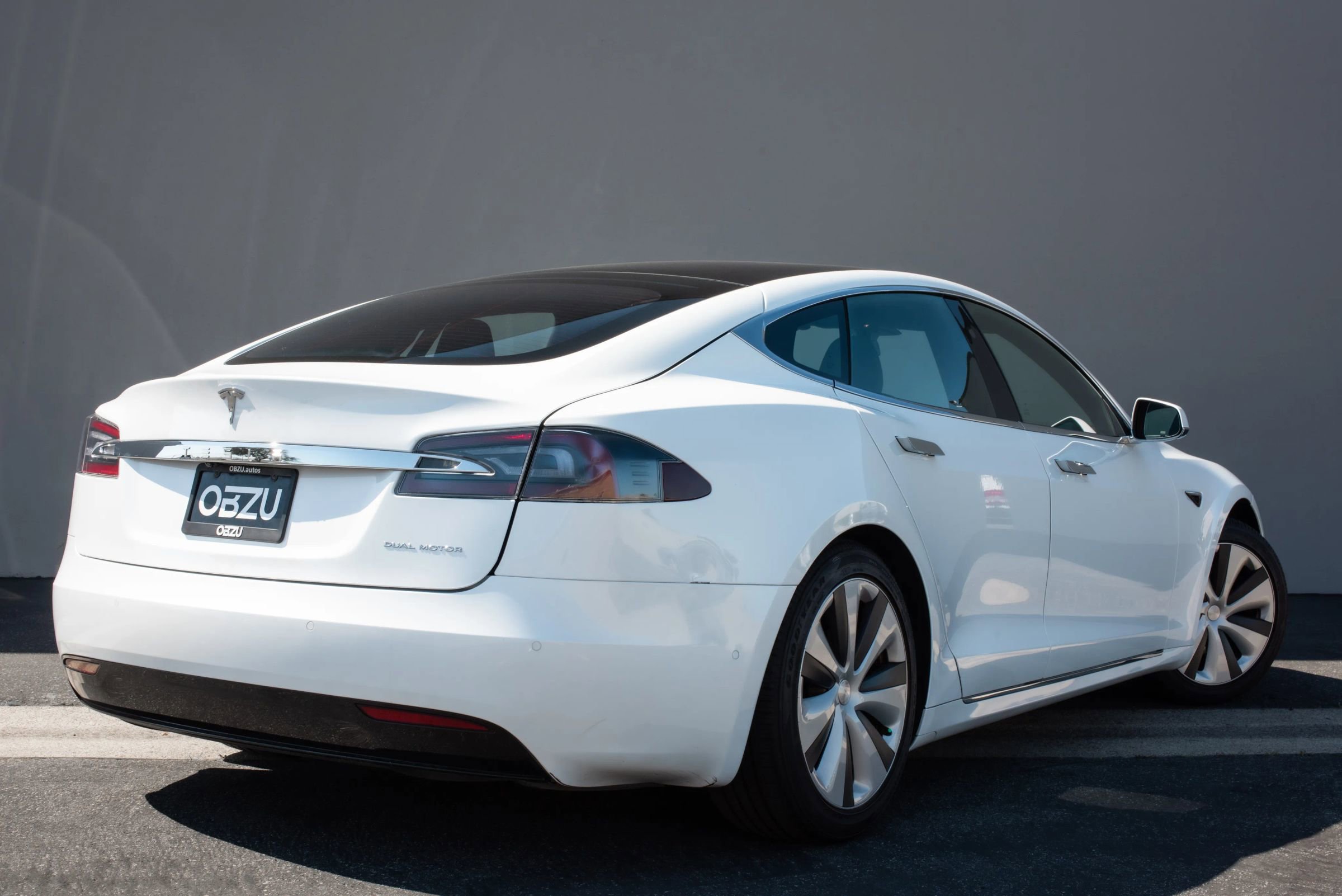 Used 2021 Tesla Model S Long Range Plus image 25