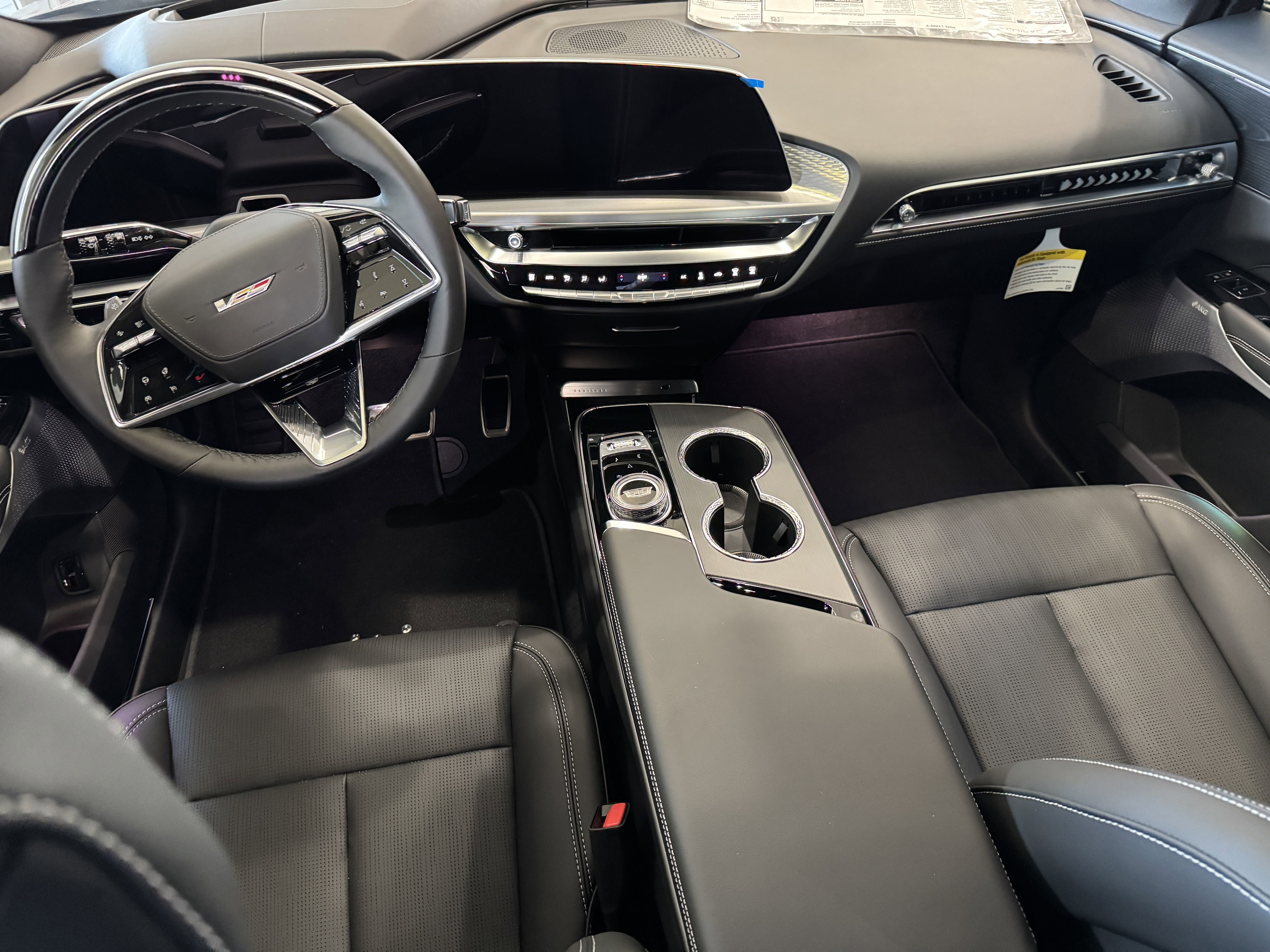 New 2026 Cadillac Lyriq V image 12