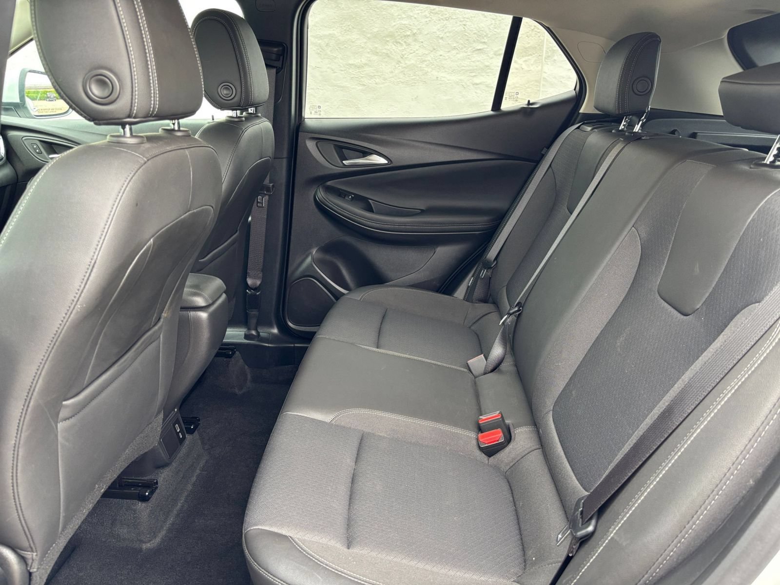 Used 2025 Buick Encore GX Preferred FWD image 24