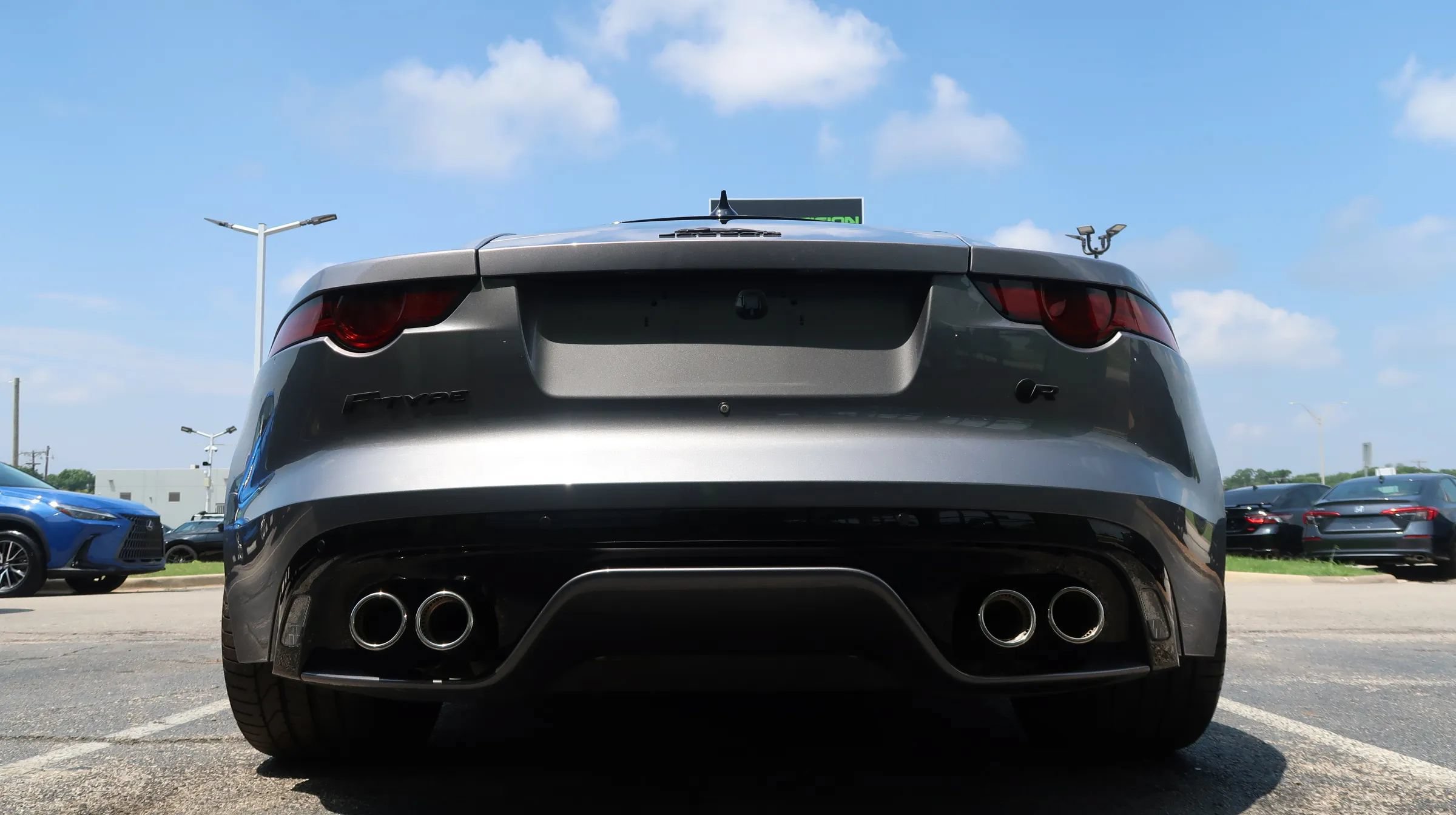 Used 2020 Jaguar F-TYPE R AWD/4WD image 11