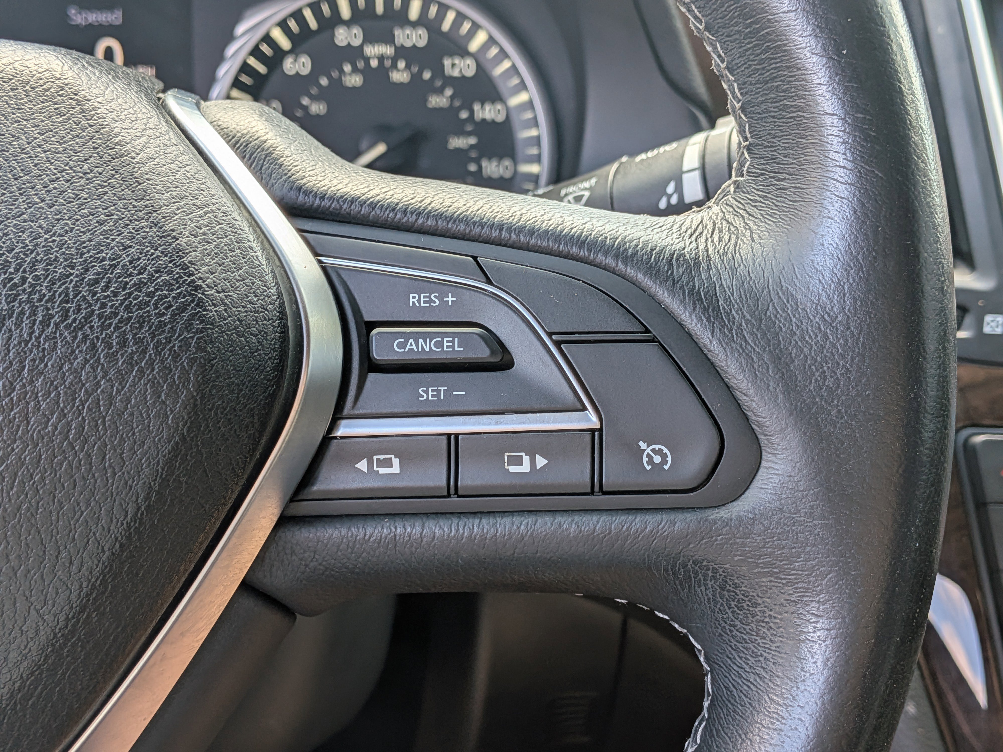 Used 2018 INFINITI Q50 Luxe w/ Cargo Package (L95) image 24