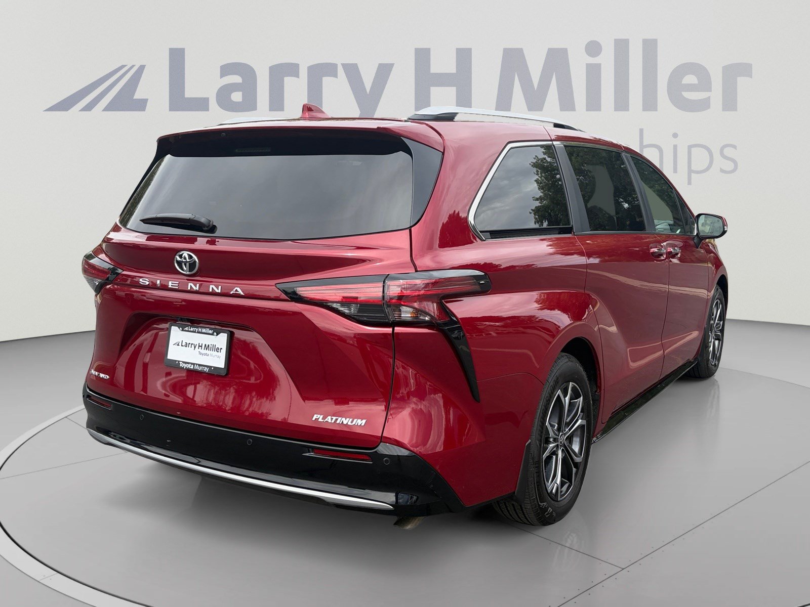 Used 2026 Toyota Sienna Platinum AWD/4WD image 5