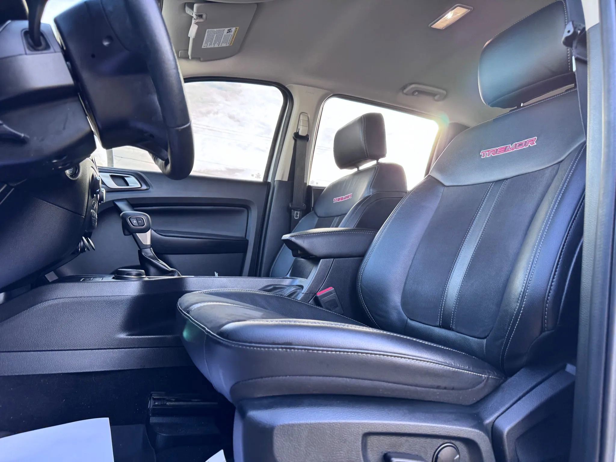 Used 2022 Ford Ranger Lariat w/ Tremor Off-Road Package image 18