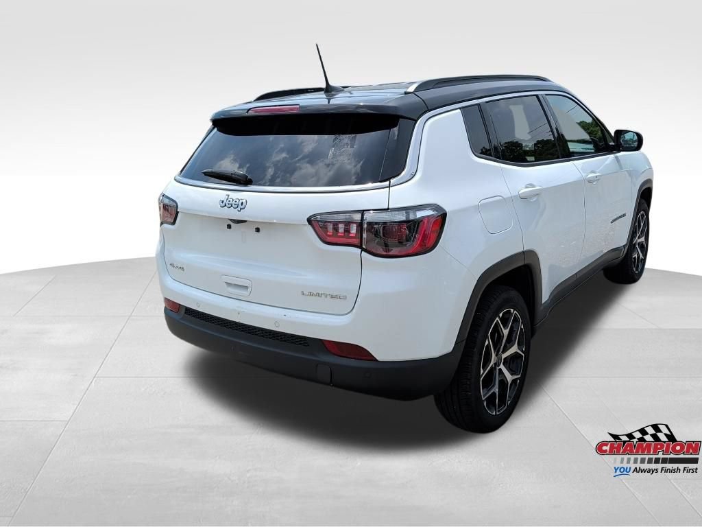 Used 2025 Jeep Compass Limited AWD/4WD image 4