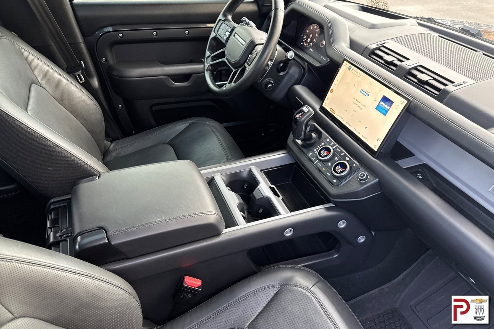 Used 2025 Land Rover Defender 110 V8 image 19