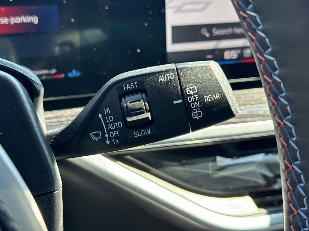 Used 2025 BMW X5 M60i w/ Climate Comfort Package image 39