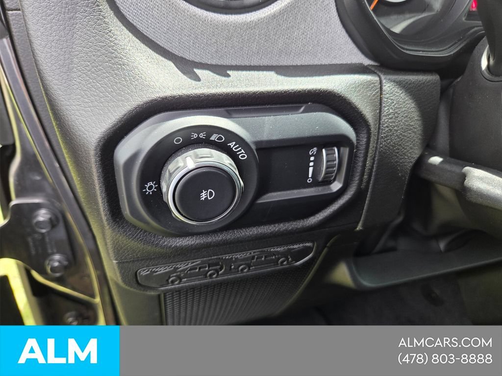 Used 2025 Jeep Wrangler Unlimited Sport AWD/4WD image 22