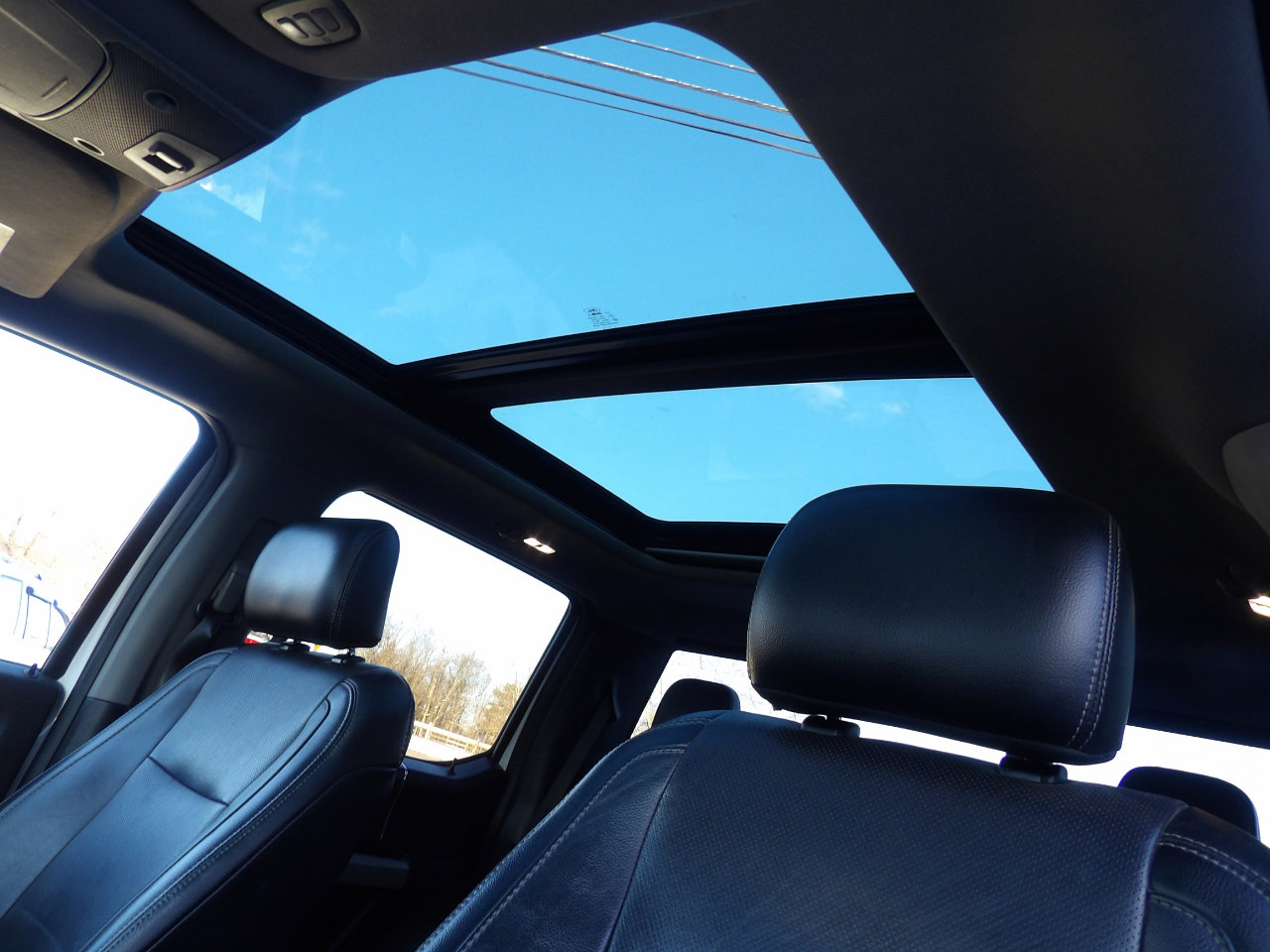 Used 2016 Ford F150 Lariat w/ Equipment Group 502A Luxury image 22