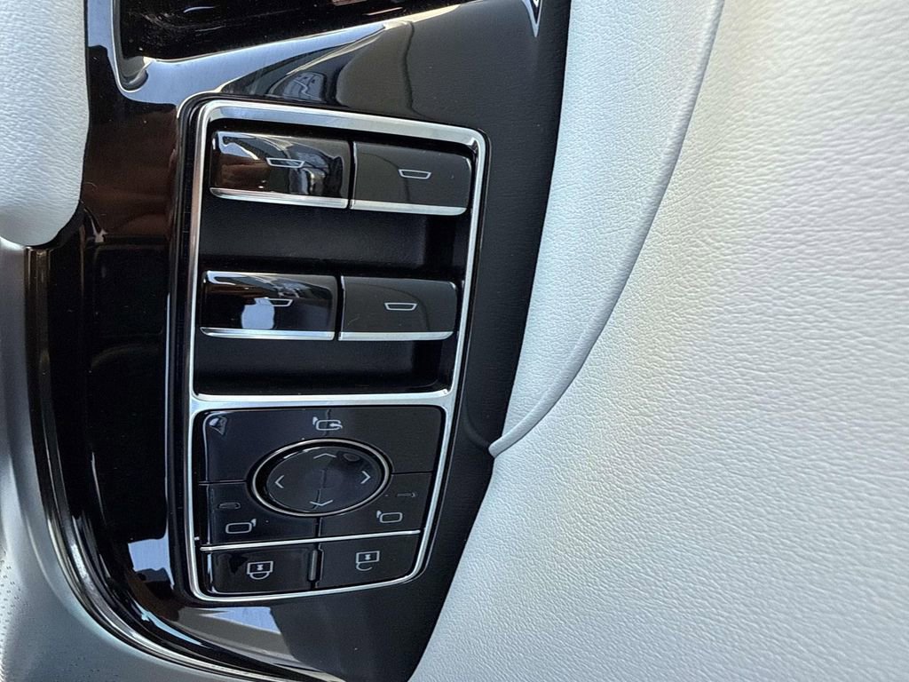 New 2026 Cadillac Lyriq Premium Luxury image 19