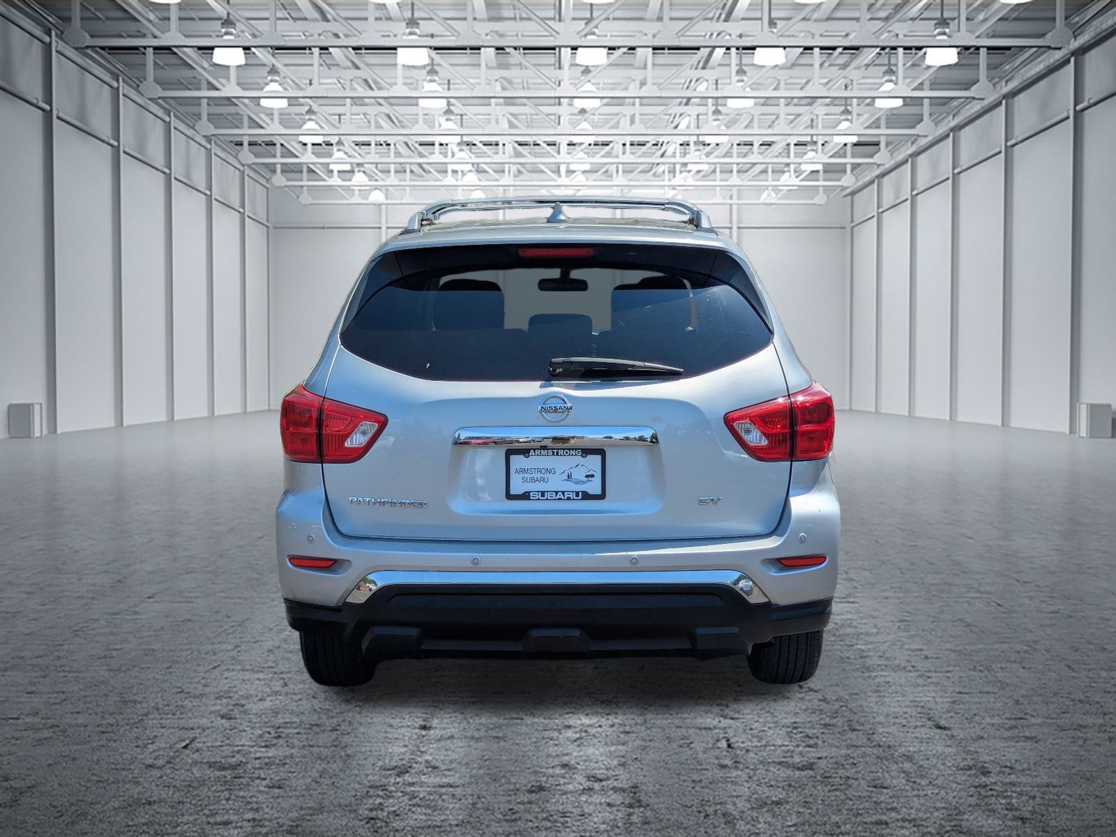 Used 2019 Nissan Pathfinder SV FWD image 4