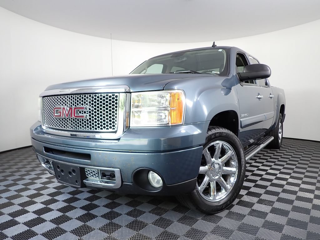 Used 2011 GMC Sierra 1500 Denali AWD/4WD image 2