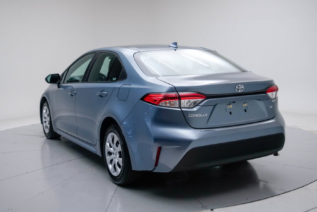 Used 2026 Toyota Corolla LE FWD image 3