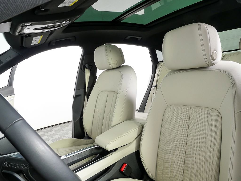 Certified 2024 Audi Q8 e-tron Premium Plus AWD/4WD image 5