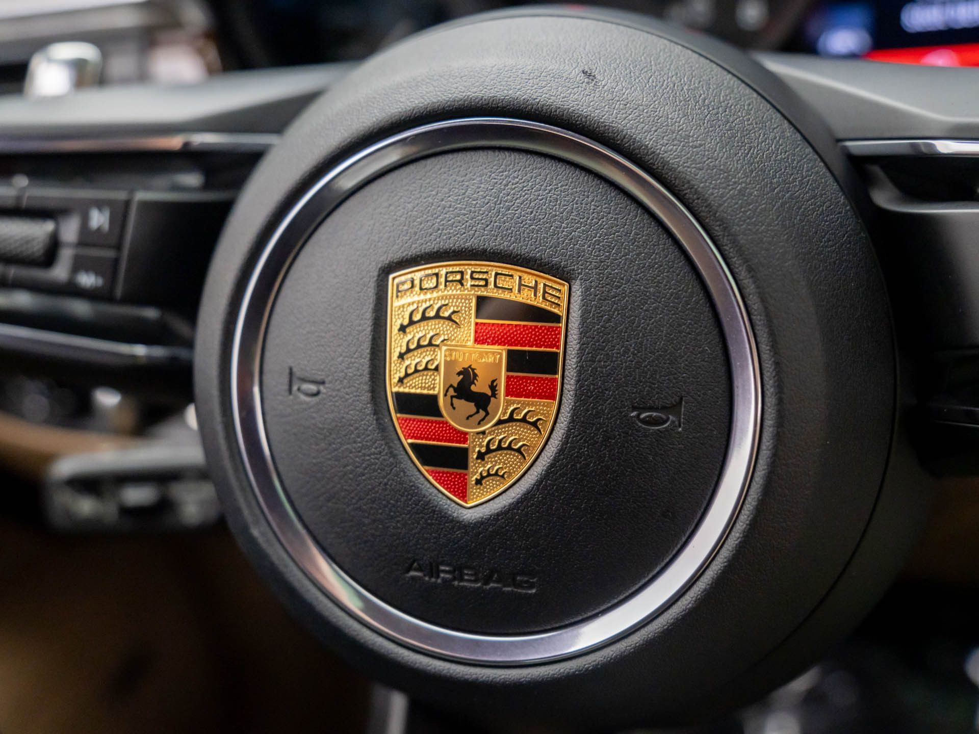 Certified 2023 Porsche Macan image 23