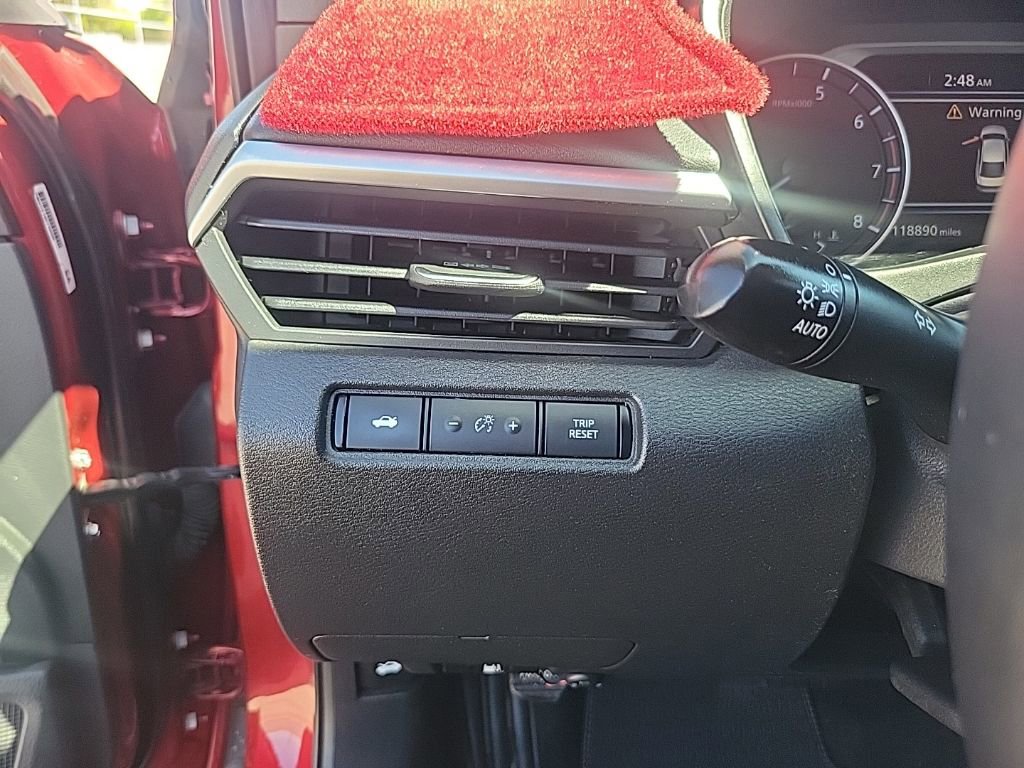 Used 2020 Nissan Altima 2.5 SR w/ Premium Package image 21