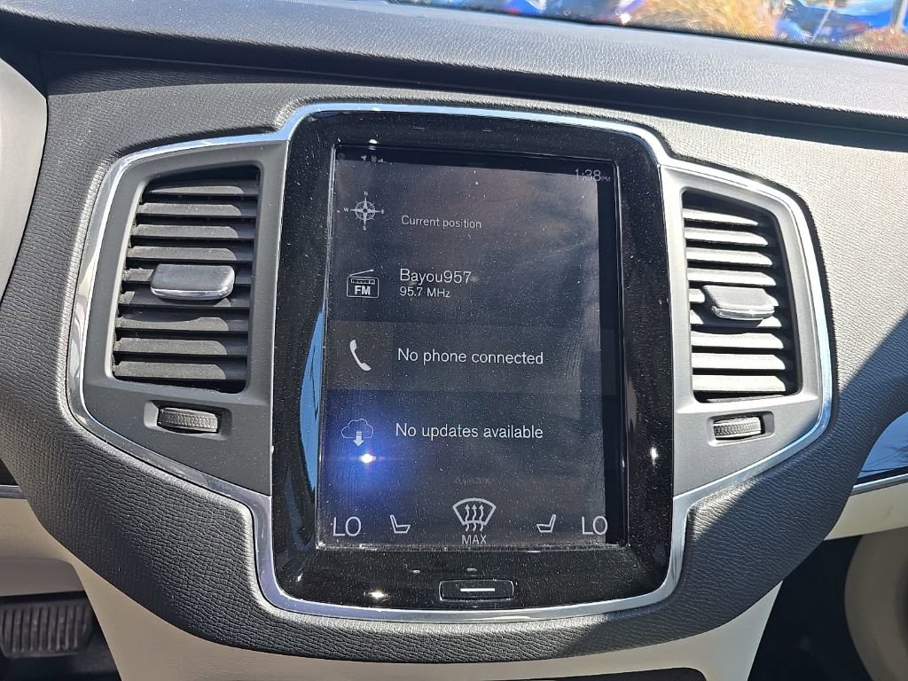 Used 2019 Volvo XC90 T6 Momentum w/ Protection Package Premier image 17