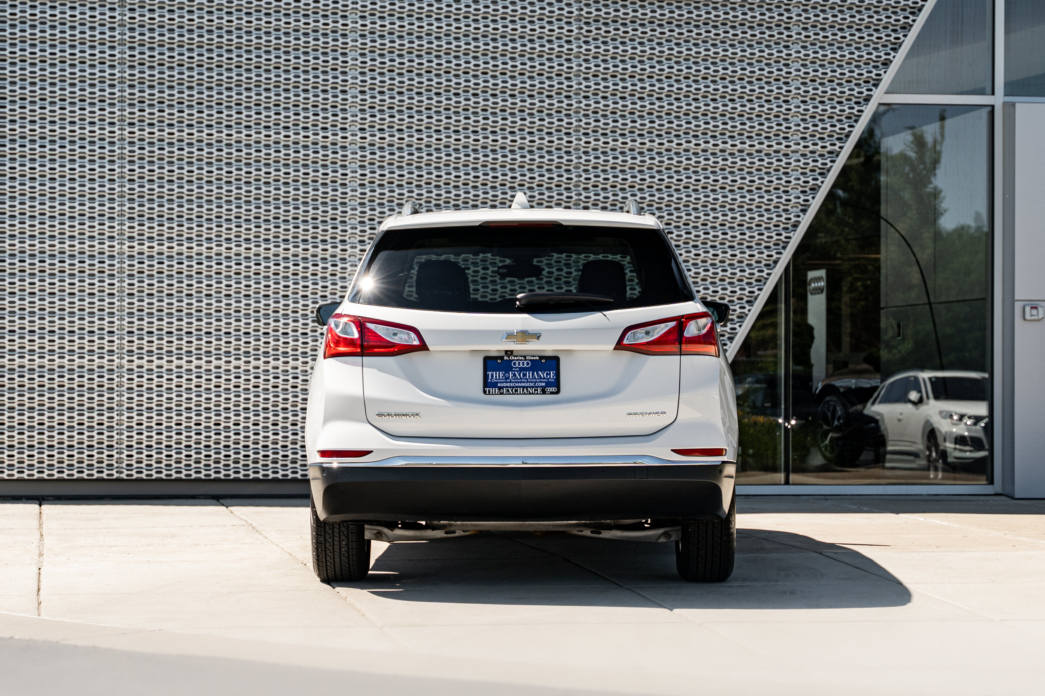 Used 2020 Chevrolet Equinox Premier FWD image 26