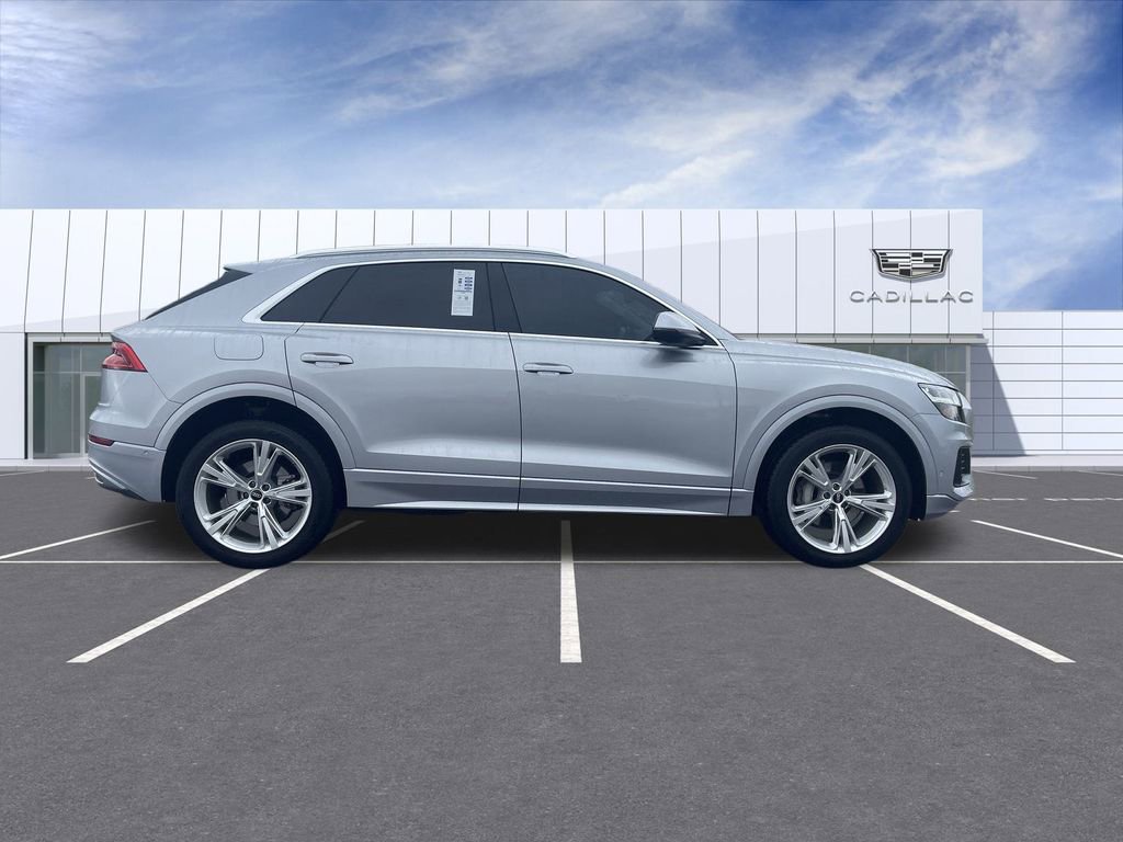 Used 2022 Audi Q8 Premium Plus image 9