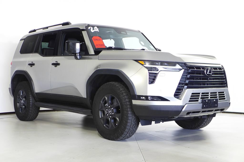 Used 2024 Lexus GX 550 image 4