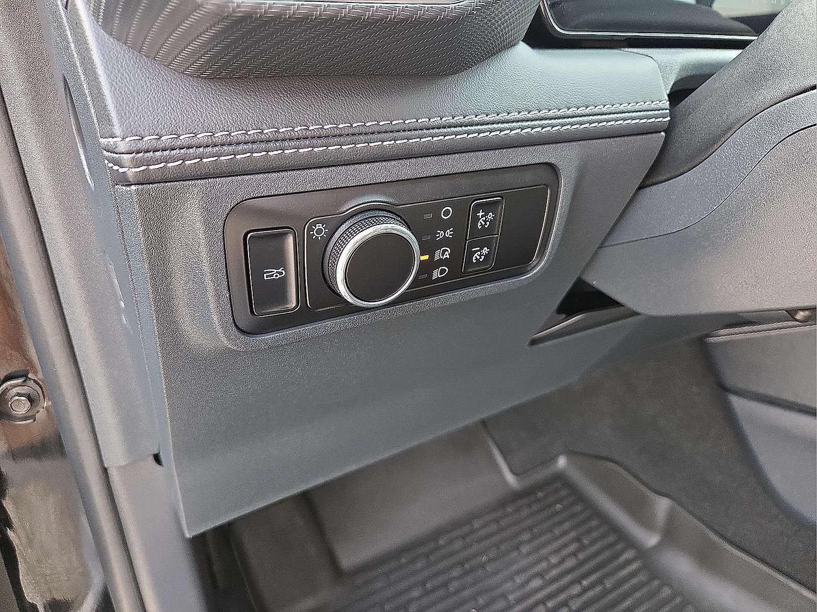 Used 2025 Ford Mustang GT Premium RWD image 11