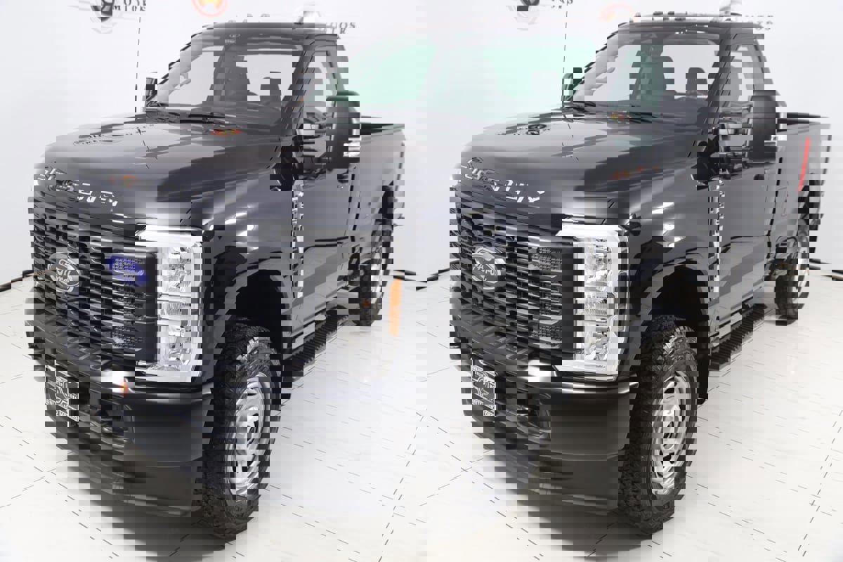 Used 2024 Ford F350 XL w/ Snow Plow/Camper Package image 17