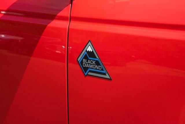 Used 2023 Ford Bronco Black Diamond image 17