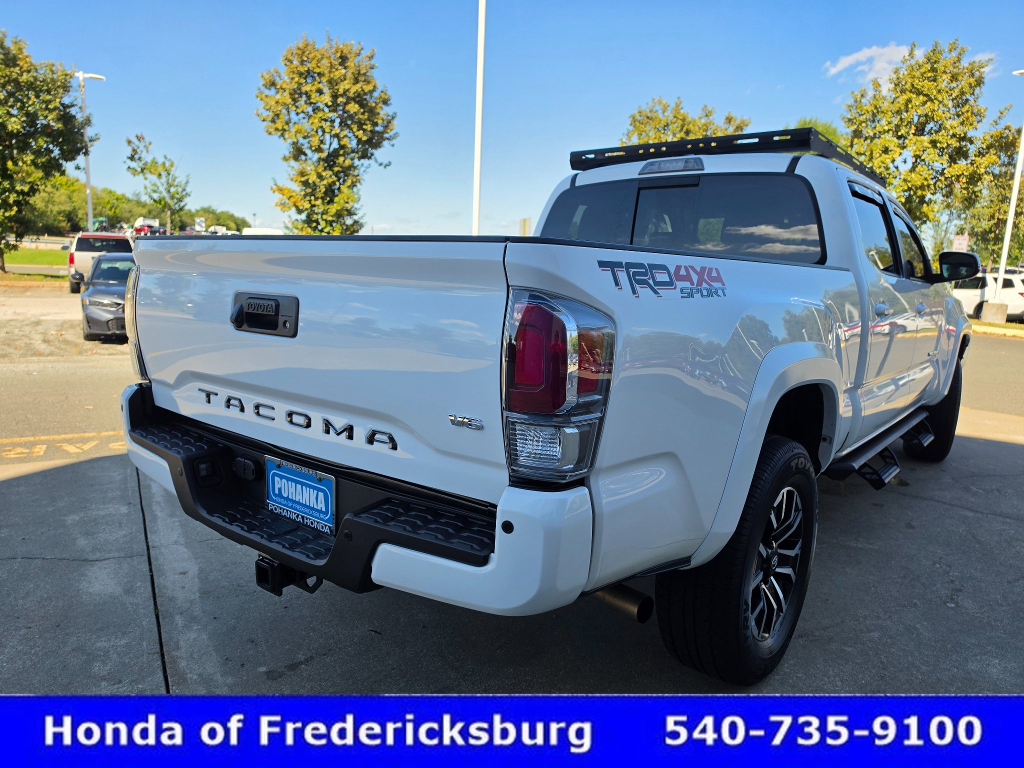 Used 2023 Toyota Tacoma TRD Sport w/ Technology Package AWD/4WD image 6