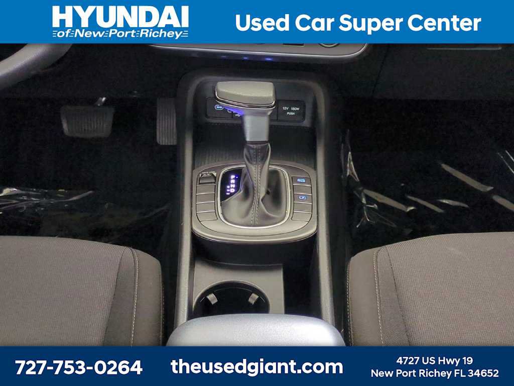 Certified 2025 Hyundai Kona SE FWD image 20