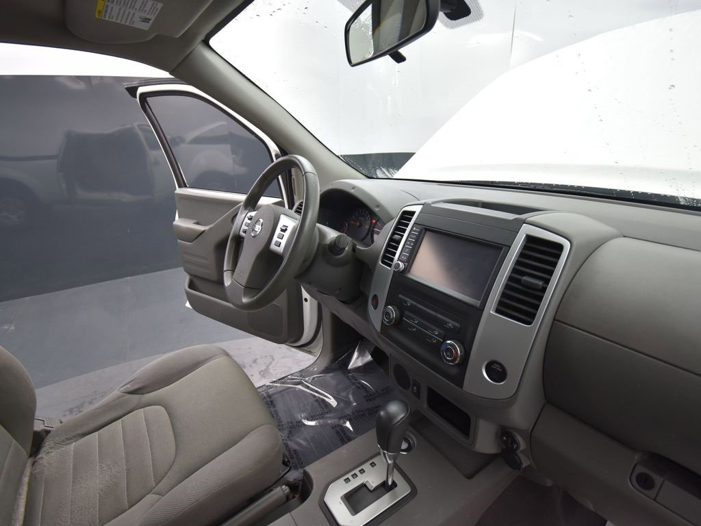 Used 2020 Nissan Frontier S image 17