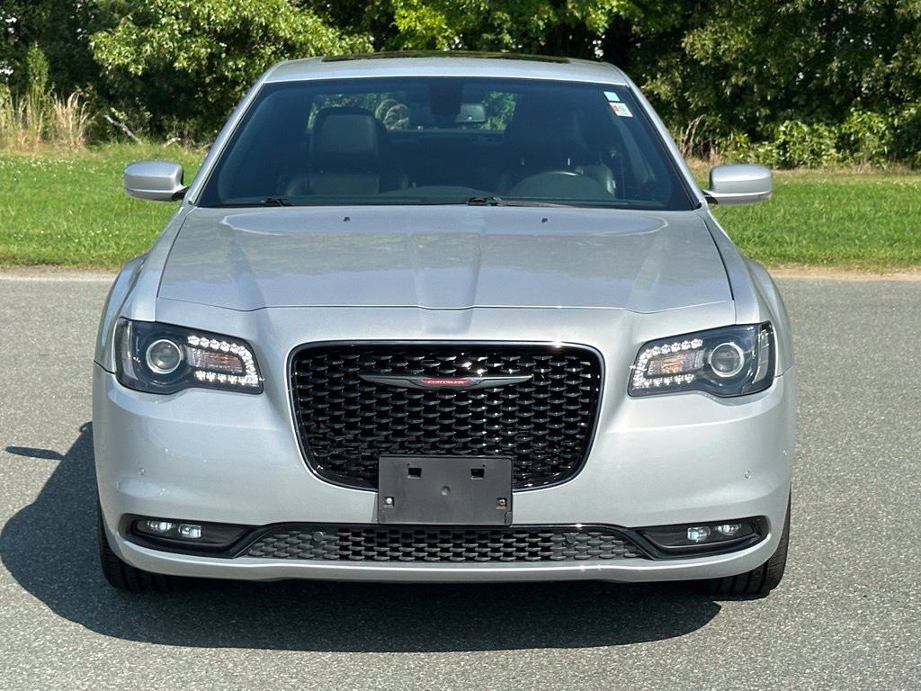 Used 2022 Chrysler 300 S RWD image 10