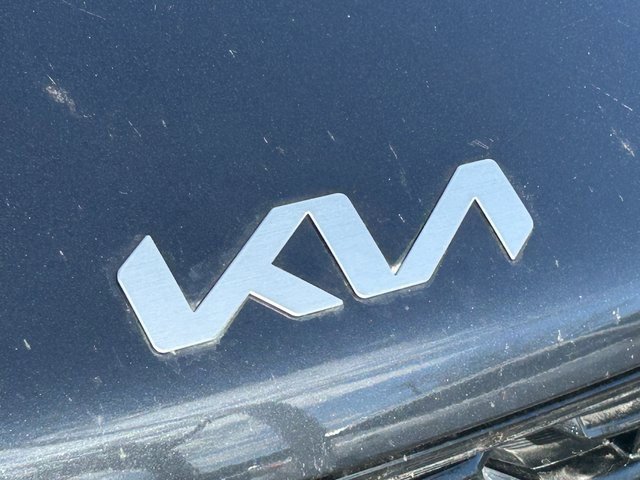 Used 2024 Kia Sorento S image 10