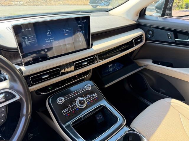Used 2023 Lincoln Nautilus Reserve w/ Luxury Package AWD/4WD image 20