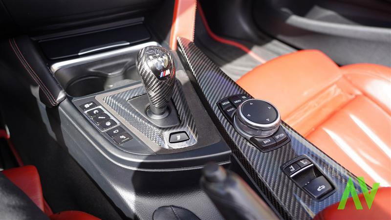 Used 2016 BMW M4 Convertible image 12