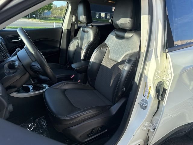 Used 2018 Jeep Compass Latitude w/ Popular Equipment Group AWD/4WD image 10