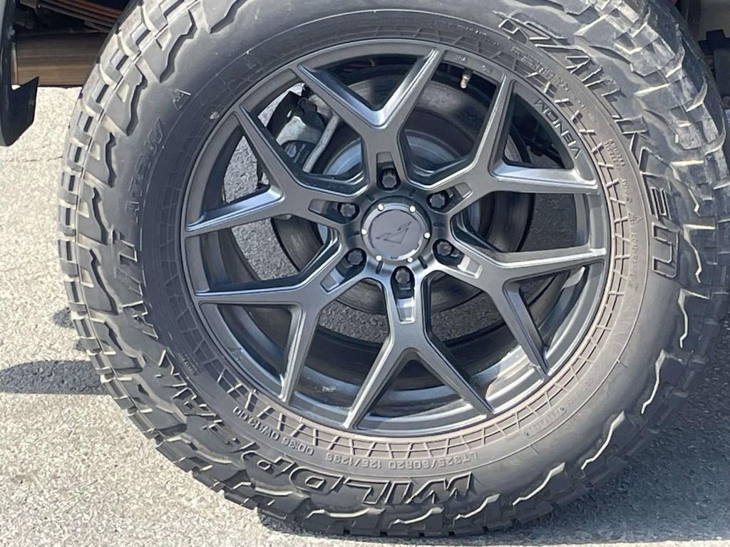 Used 2018 Ford F150 Raptor w/ Equipment Group 801A Mid image 11