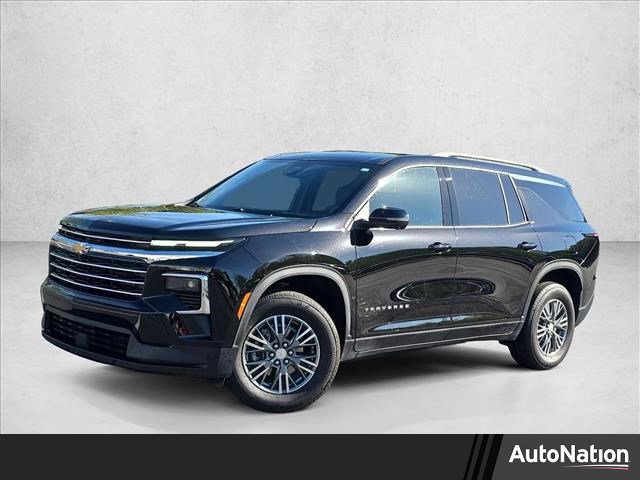 Used 2025 Chevrolet Traverse LT w/ Driver Confidence Package image 1