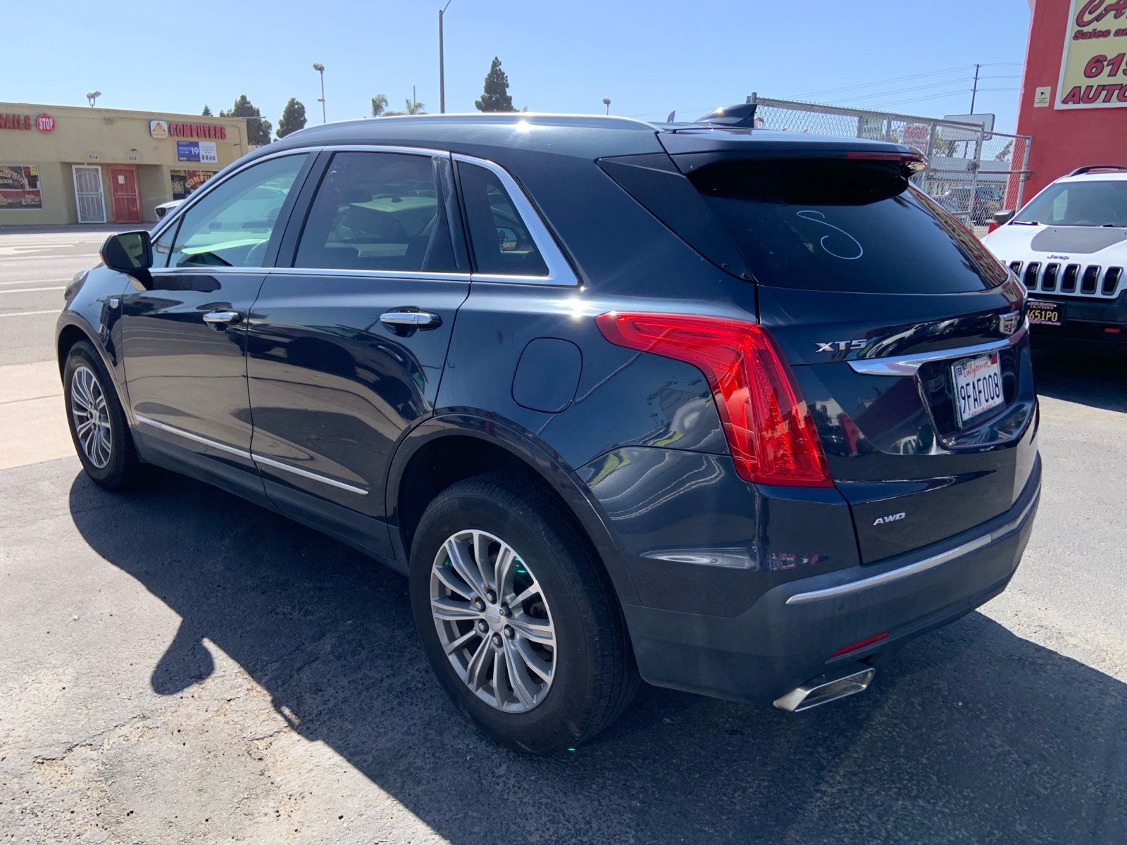 Used 2018 Cadillac XT5 Luxury w/ Driver Awareness Package AWD/4WD image 5