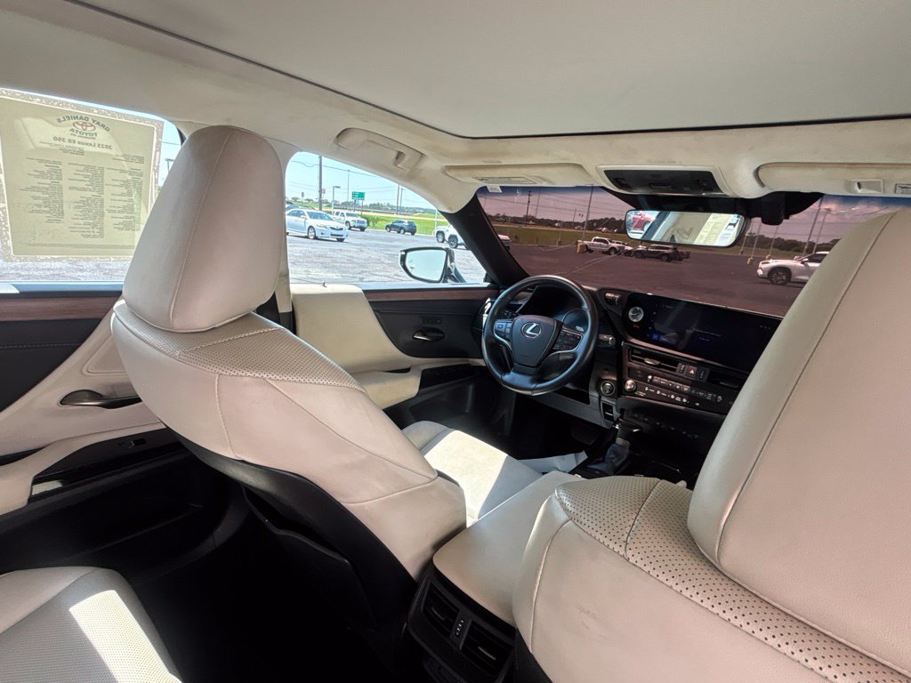Used 2023 Lexus ES 350 w/ Premium Package FWD image 30