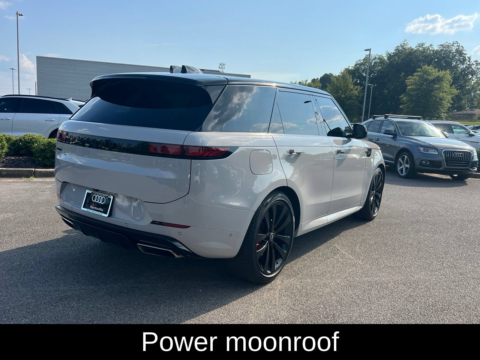 Used 2024 Land Rover Range Rover Sport Dynamic SE AWD/4WD image 5