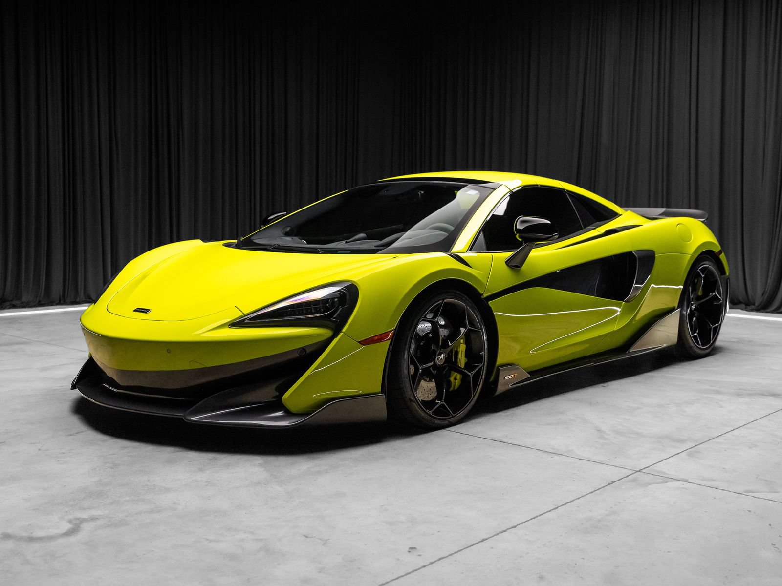 Used 2020 McLaren 600LT Spider RWD image 44