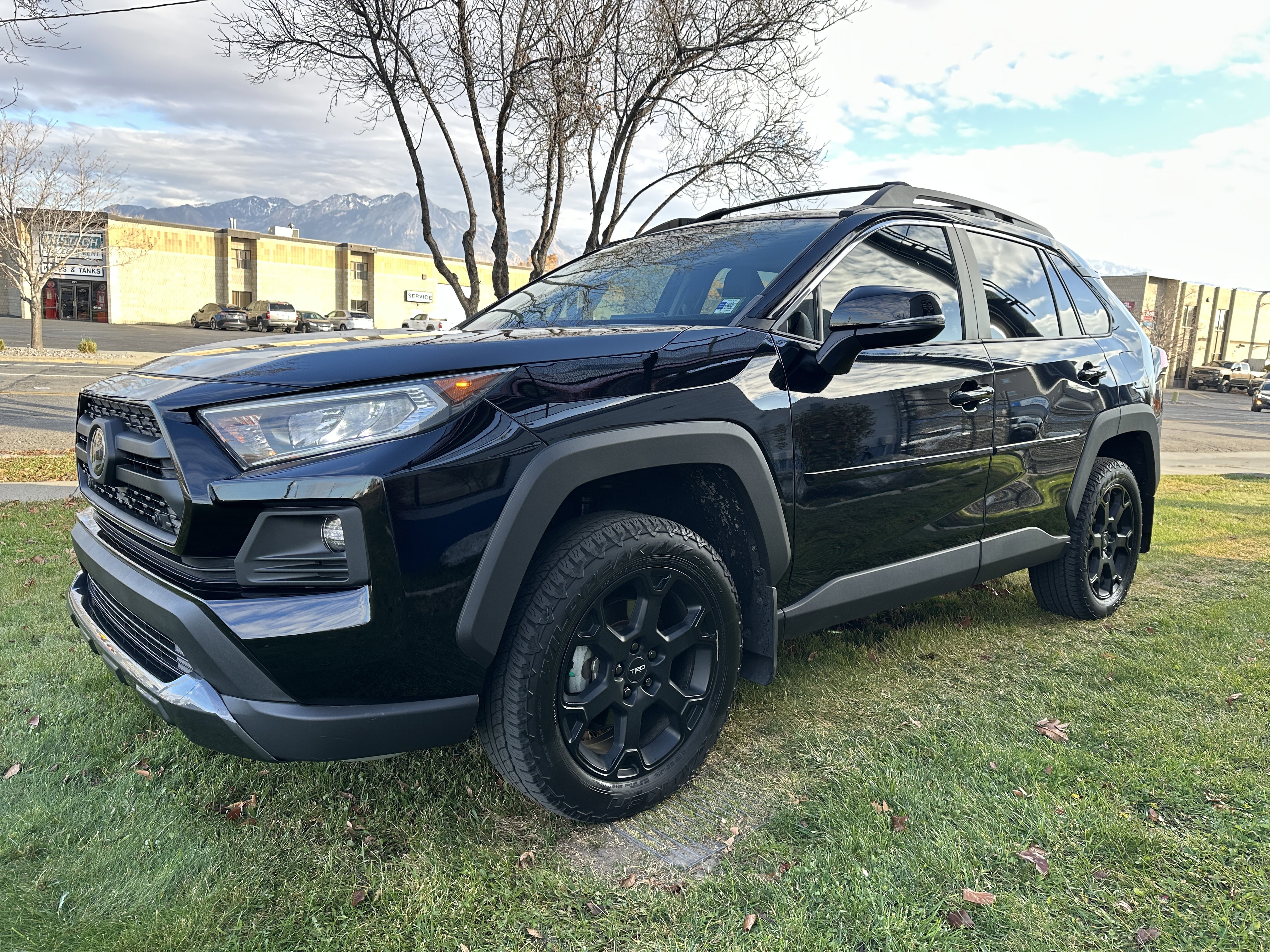 Used 2021 Toyota RAV4 TRD Off-Road image 11