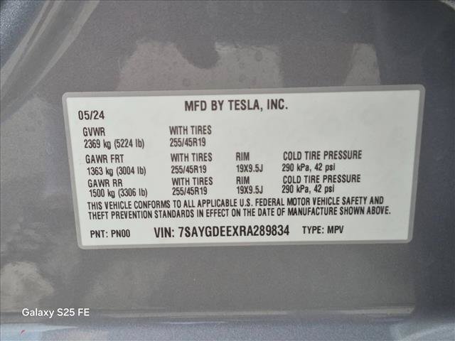 Used 2024 Tesla Model Y Long Range AWD/4WD image 26