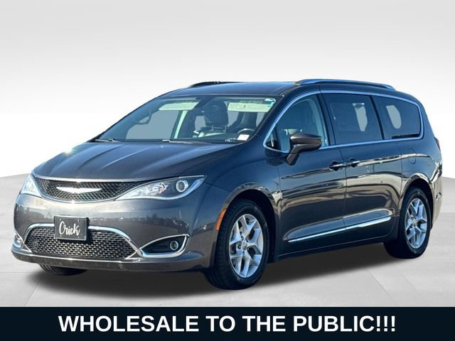 Used 2018 Chrysler Pacifica Touring-L Plus w/ Tire & Wheel Group