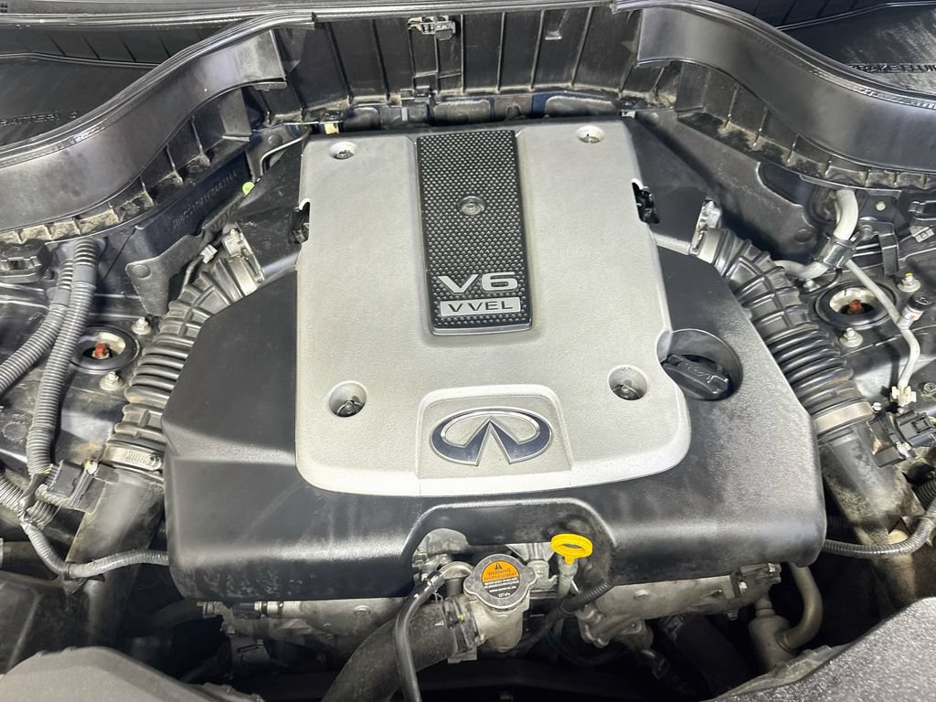 Used 2015 INFINITI QX70 AWD w/ Premium Package image 42