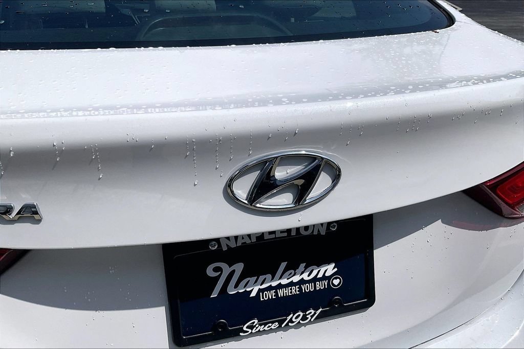 Used 2015 Hyundai Elantra SE FWD image 35