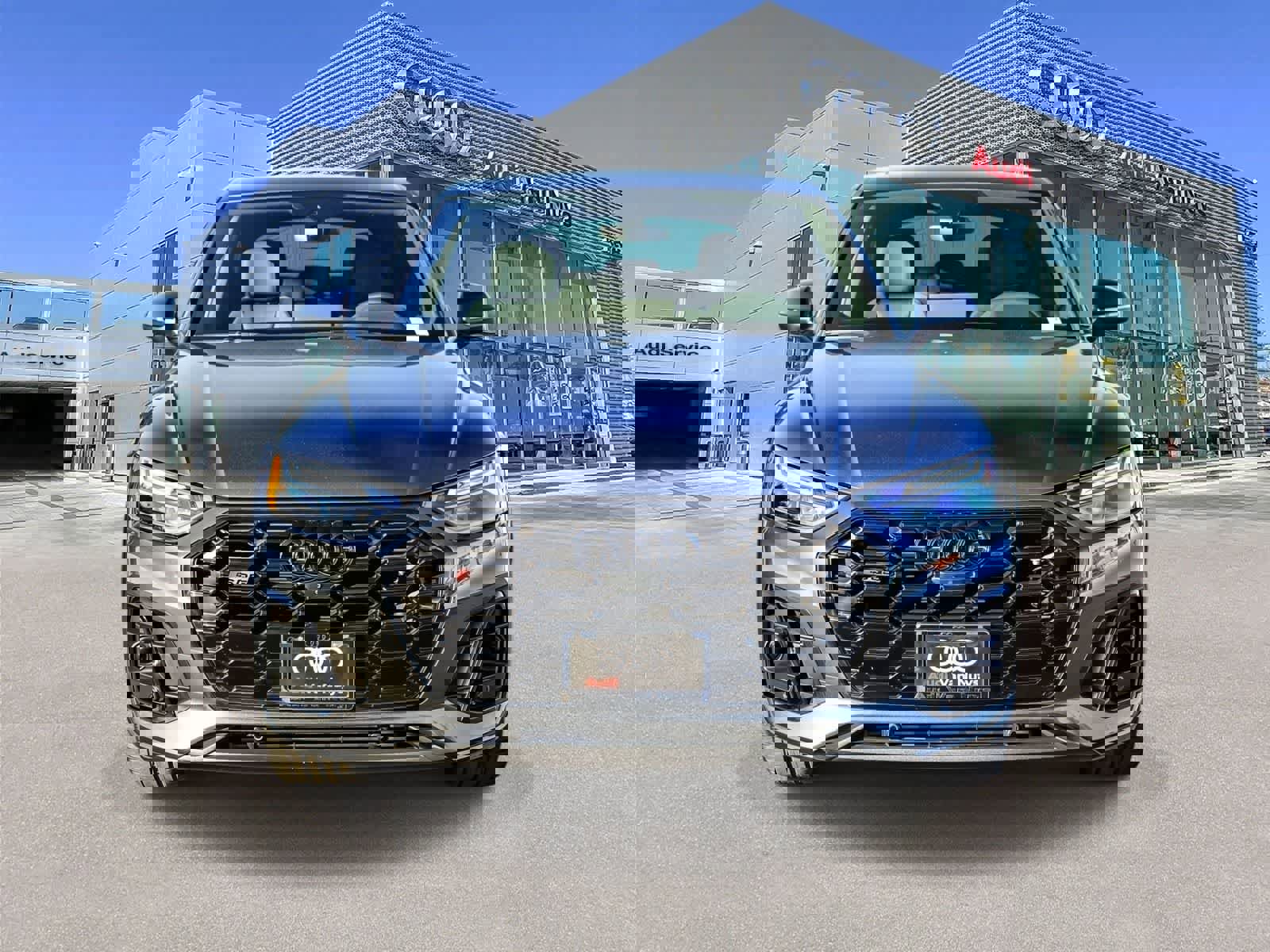 Used 2023 Audi SQ5 Premium Plus w/ Premium Plus Package image 6