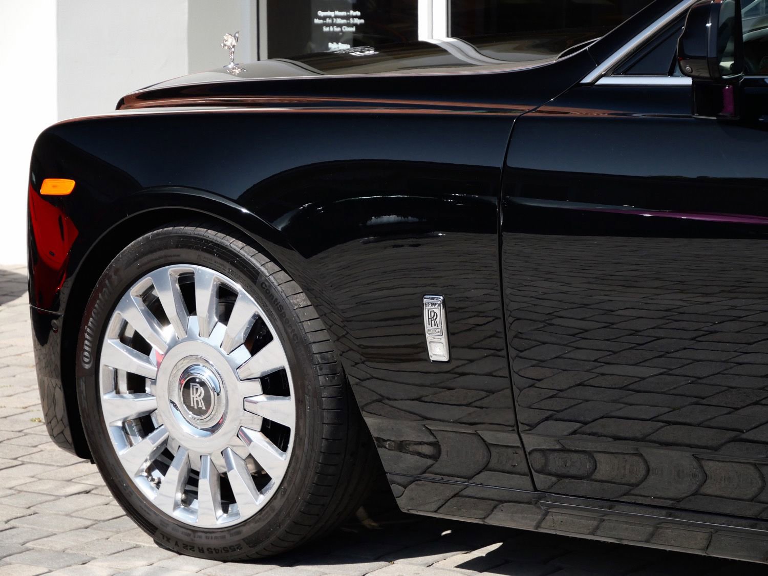 Certified 2022 Rolls-Royce Phantom Extended Wheelbase w/ The Phantom Package RWD image 13